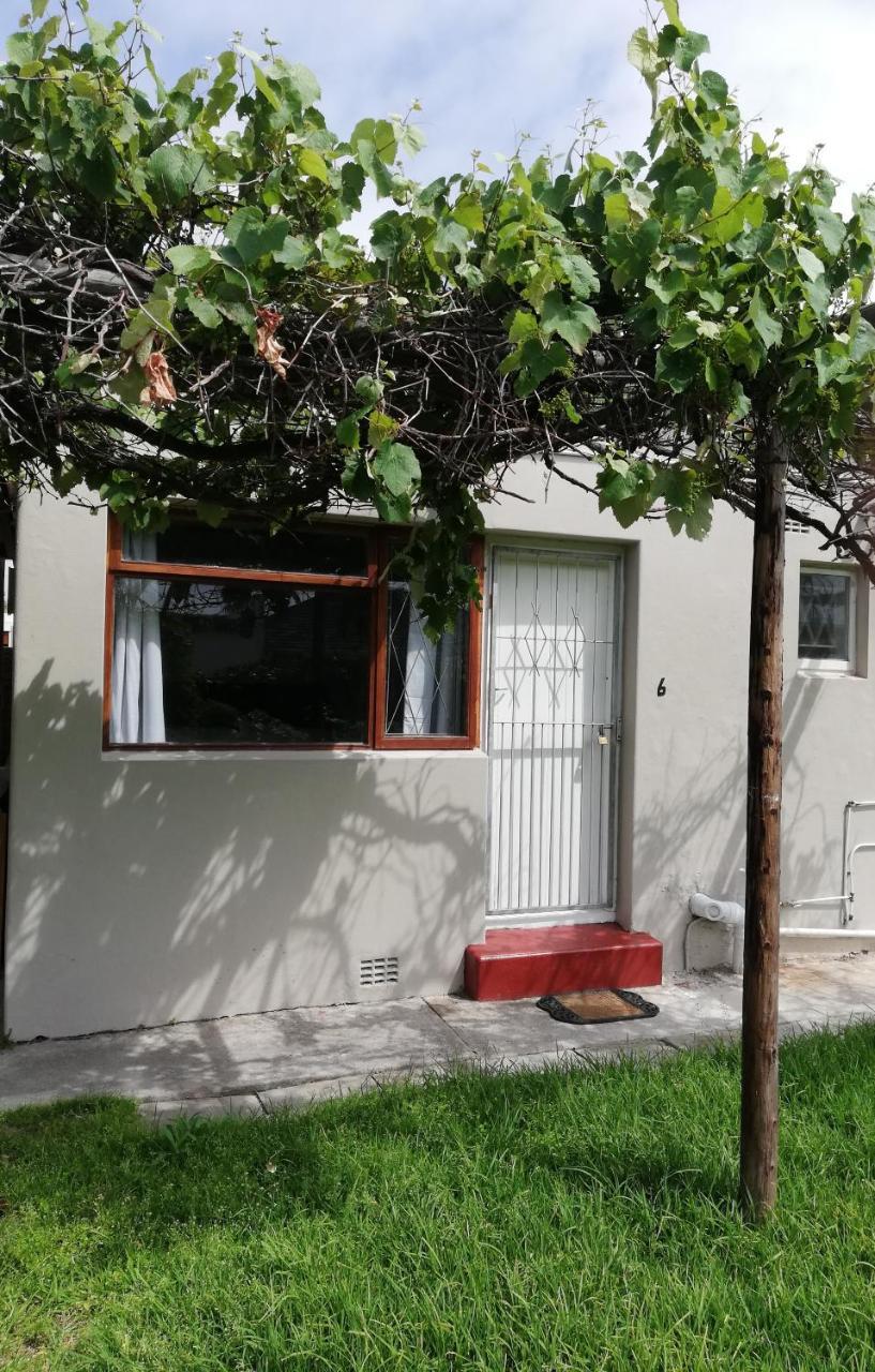 La Maison On 3Rd Guesthouse Port Elizabeth Esterno foto